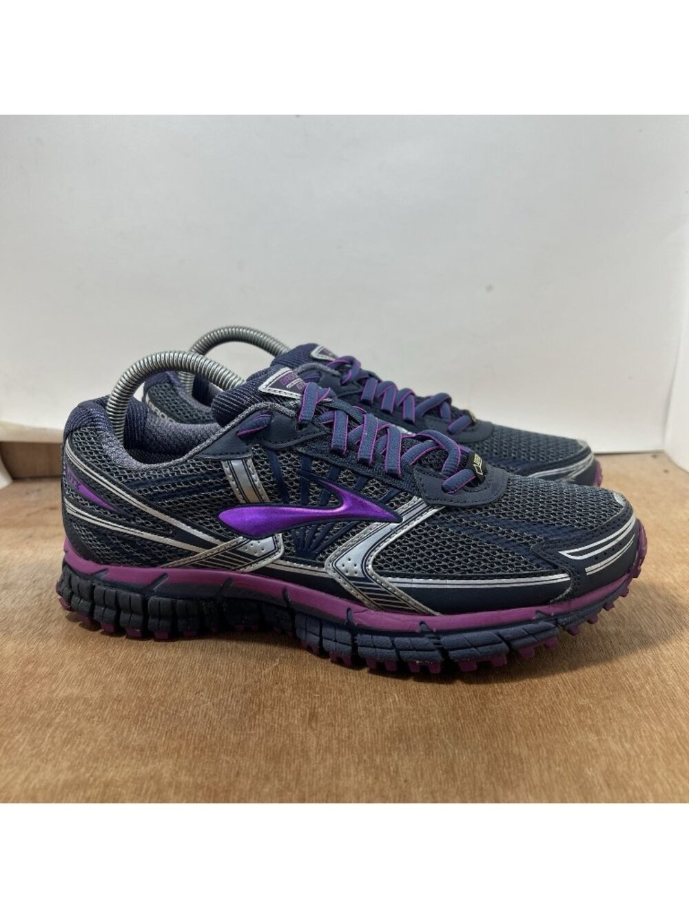 Brooks Adrenaline GTX 12 Running Shoes Gray Gore-Tex Women's Size 9